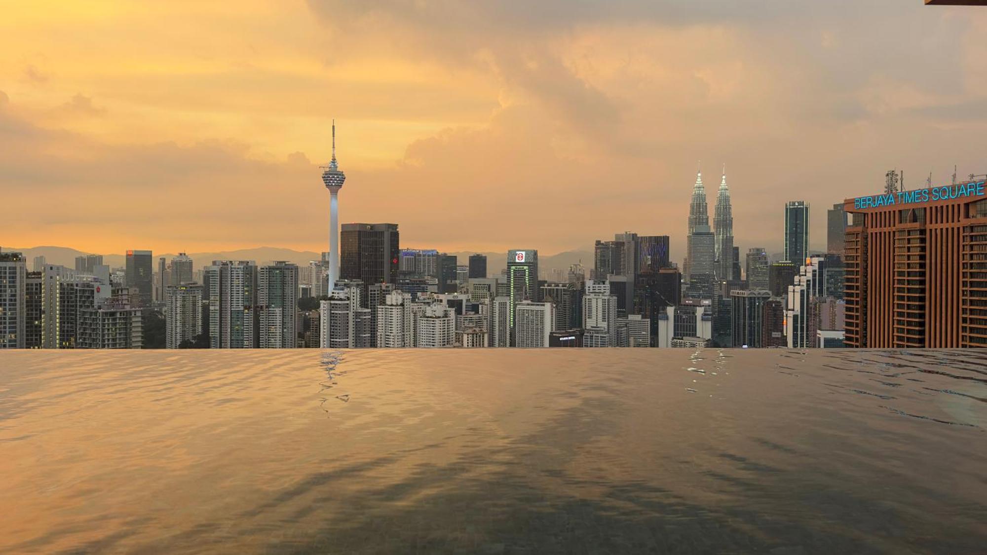Harmony Luxury Suites At Lucentia Bukit Bintang City Center Kuala Lumpur Esterno foto